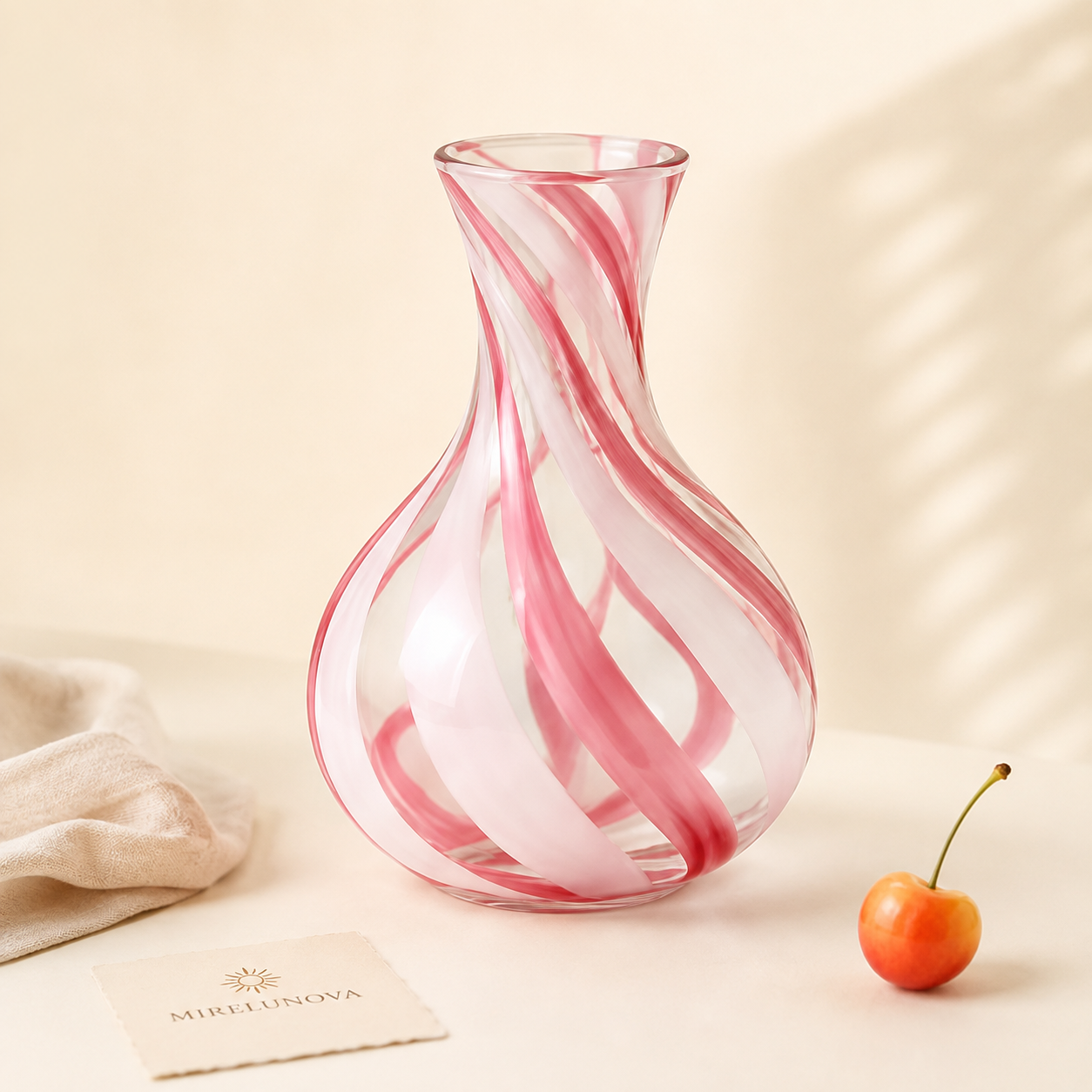 Mirelunova®Candy Swirl Carafe